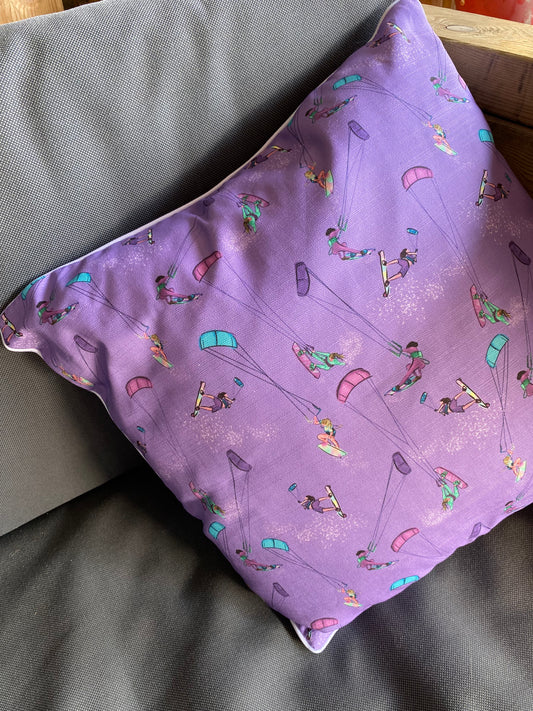 Purple 40x40 cushion on outdoor bench