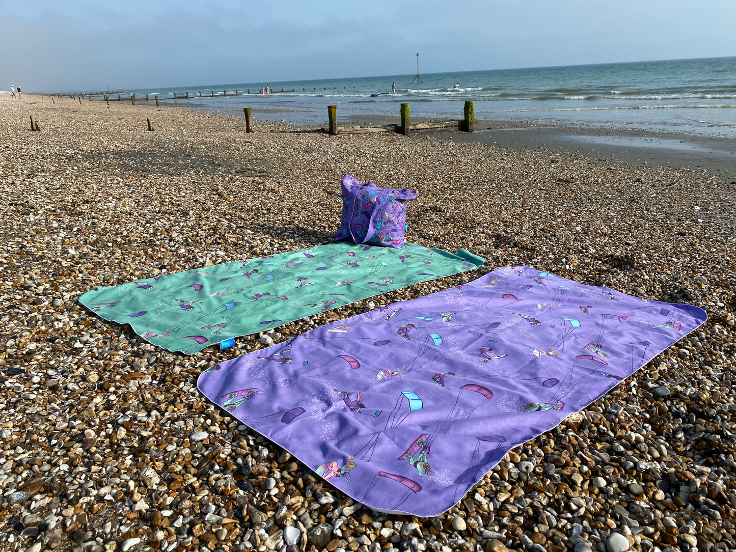 Microfibre  Beach Towel Ski Skier Freestyle Snow Sports - Green